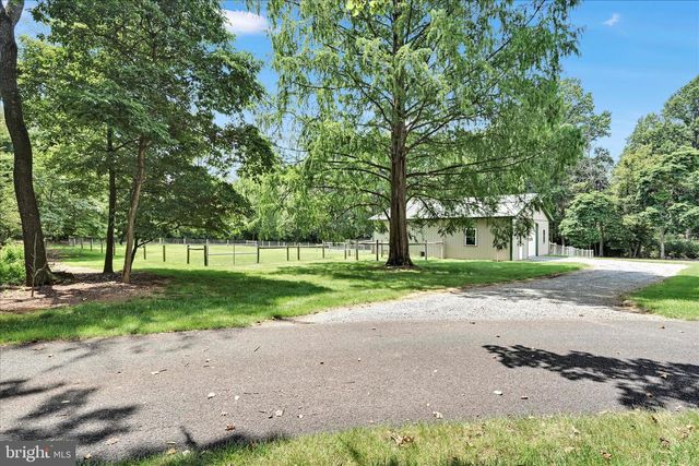 569 TEXTER MOUNTAIN RD, Robesonia, PA 19551