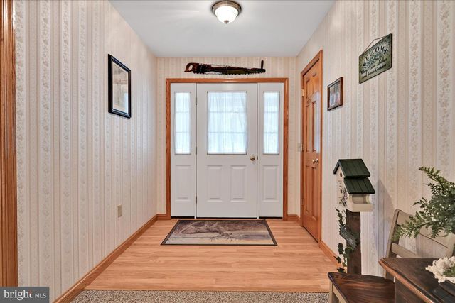 569 TEXTER MOUNTAIN RD, Robesonia, PA 19551