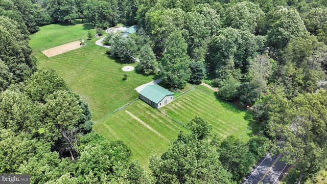 569 TEXTER MOUNTAIN RD, Robesonia, PA 19551