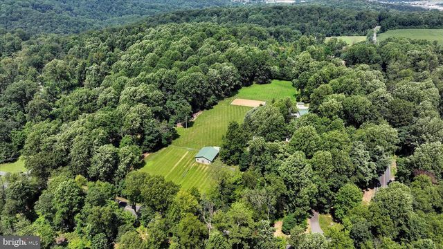 569 TEXTER MOUNTAIN RD, Robesonia, PA 19551