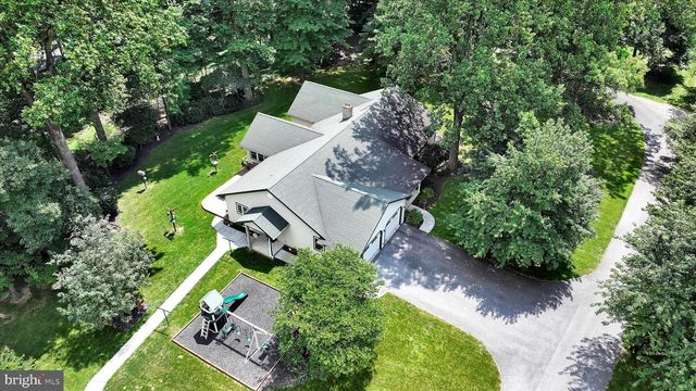 569 TEXTER MOUNTAIN RD, Robesonia, PA 19551