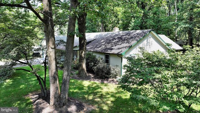 569 TEXTER MOUNTAIN RD, Robesonia, PA 19551