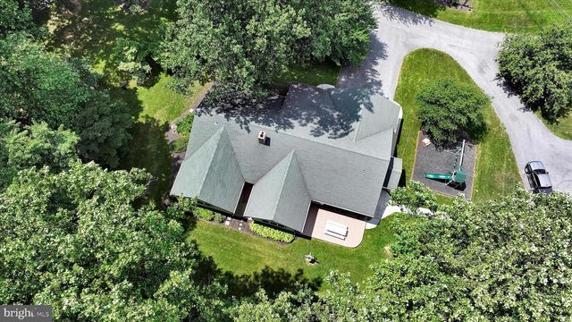 569 TEXTER MOUNTAIN RD, Robesonia, PA 19551