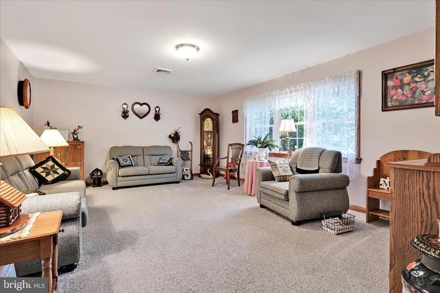 569 TEXTER MOUNTAIN RD, Robesonia, PA 19551