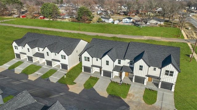 1702 Cuppett Circle, Pea Ridge, AR 72751