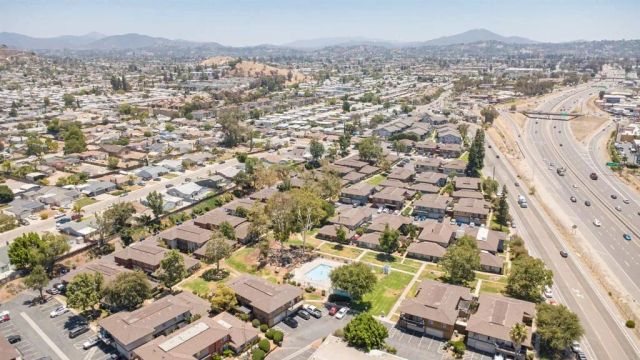 307 Graves Ct, El Cajon, CA 92021