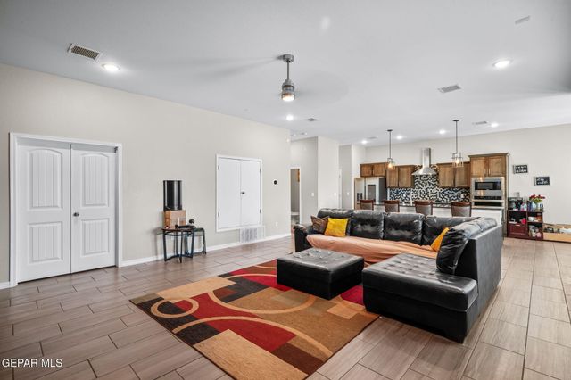 14741 TIERRA BETANCOURT Place, El Paso, TX 79938