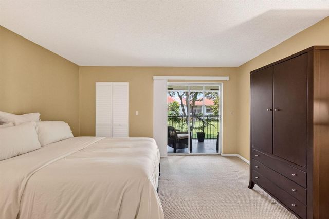 6600 S Oriole Boulevard, Delray Beach, FL 33446