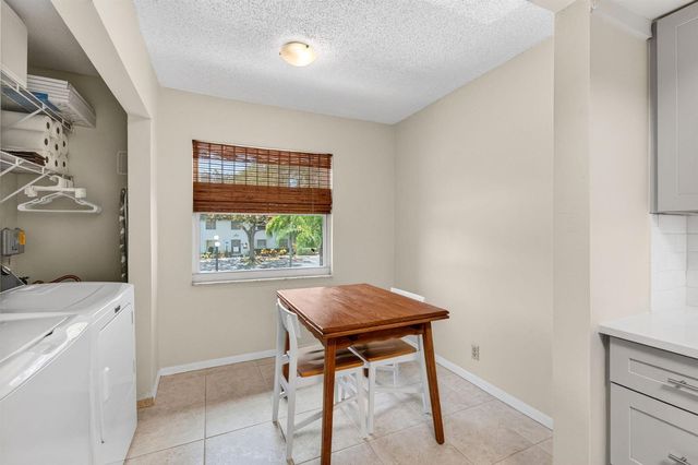 6600 S Oriole Boulevard, Delray Beach, FL 33446