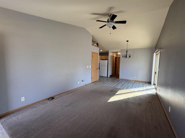 1042 PRIMROSE LANE, Fond Du Lac, WI 54935