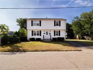 124 Prentice Avenue, Pawtucket, RI 02860