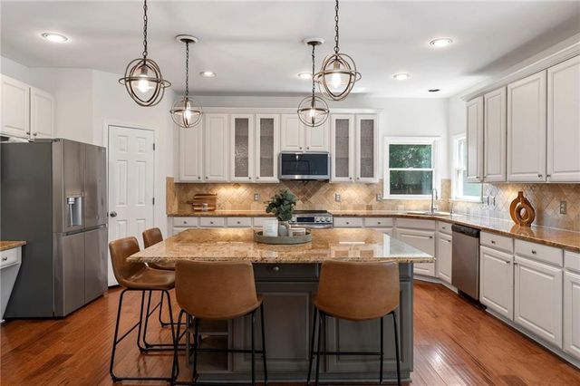 325 Nesbin Court, Kennesaw, GA 30144