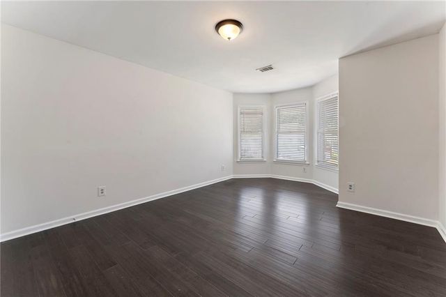 325 Nesbin Court, Kennesaw, GA 30144