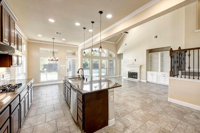 11 Red Wagon Drive, Spring, TX 77389