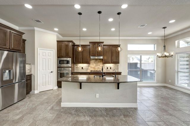 11 Red Wagon Drive, Spring, TX 77389