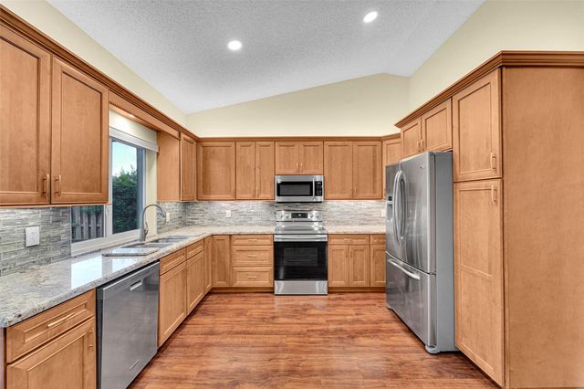 5641 Thornbluff Ave, Davie, FL 33331