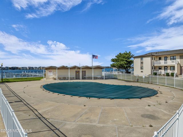 149 Wharfside Drive 705, Monmouth Beach, NJ 07750