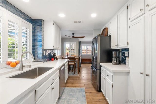 3266 San Helena Dr, Oceanside, CA 92056