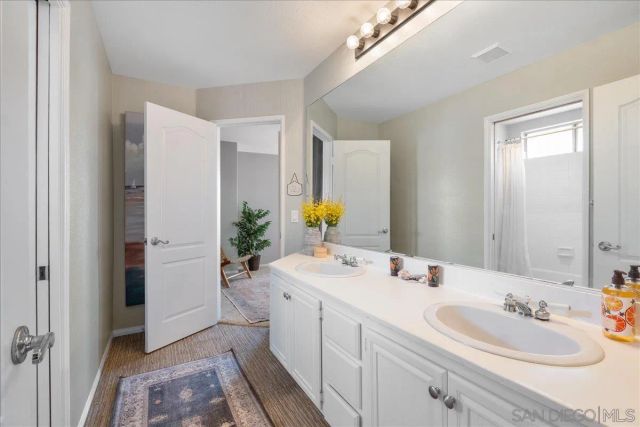 3266 San Helena Dr, Oceanside, CA 92056