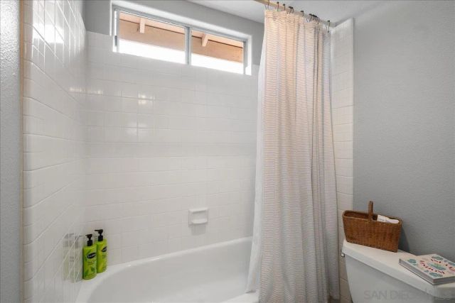 3266 San Helena Dr, Oceanside, CA 92056