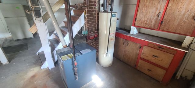 302 NE Third Street, Elkader, IA 52043