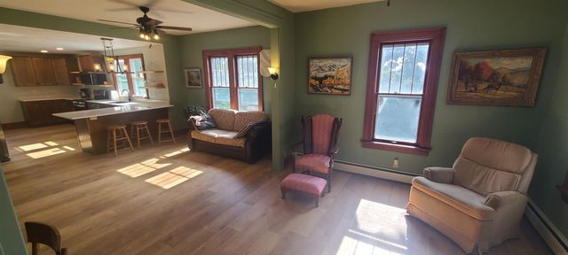 302 NE Third Street, Elkader, IA 52043