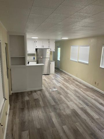 4345 Royal Manor Boulevard, Boynton Beach, FL 33436