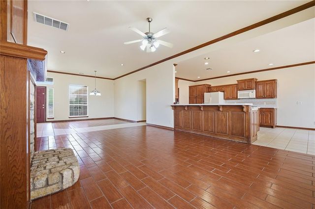 21633 Long Trail, Edmond, OK 73012
