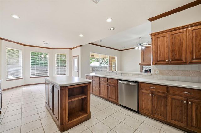 21633 Long Trail, Edmond, OK 73012