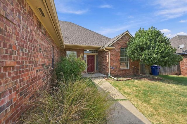 21633 Long Trail, Edmond, OK 73012