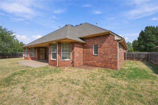 21633 Long Trail, Edmond, OK 73012