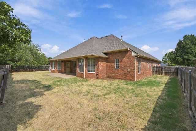 21633 Long Trail, Edmond, OK 73012