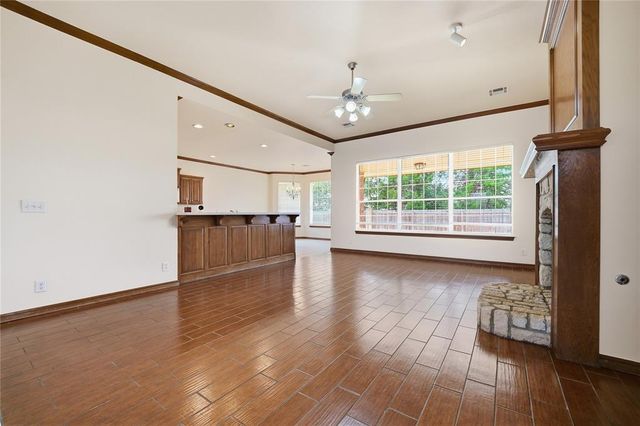 21633 Long Trail, Edmond, OK 73012