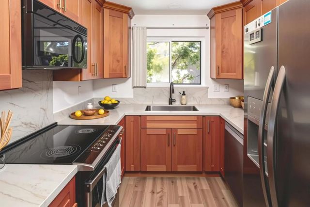 212 Albacore Lane, Foster City, CA 94404