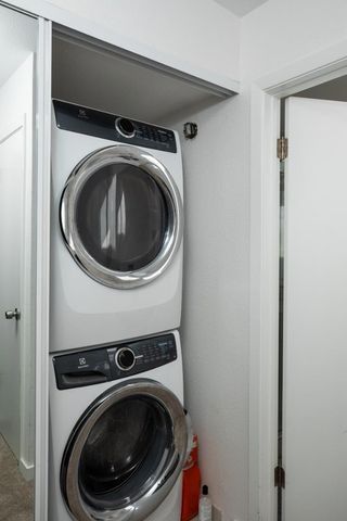 212 Albacore Lane, Foster City, CA 94404