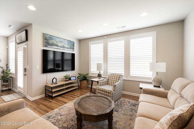14504 Jackson Crossing Dr, Louisville, KY 40245