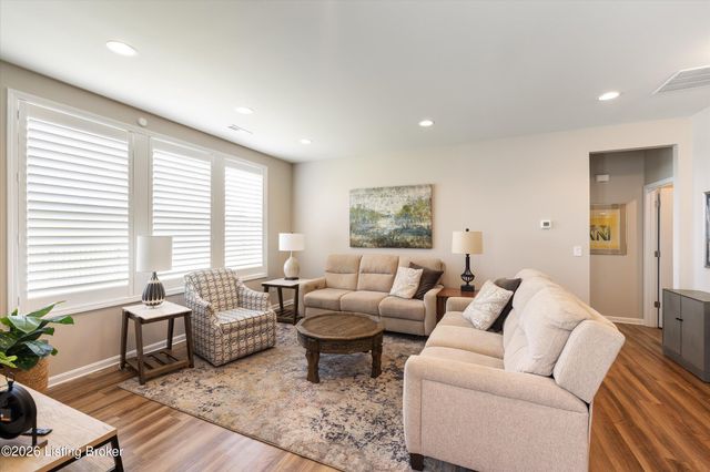 14504 Jackson Crossing Dr, Louisville, KY 40245