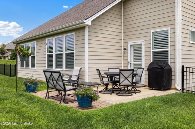14504 Jackson Crossing Dr, Louisville, KY 40245