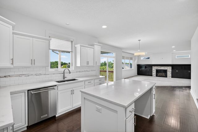 3667 NW 165th Street, Clive, IA 50325