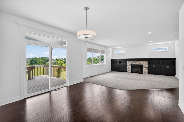 3667 NW 165th Street, Clive, IA 50325