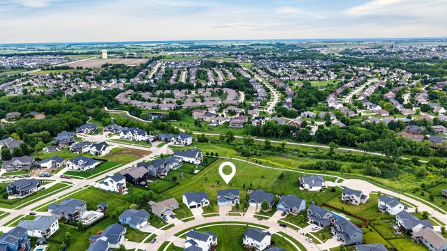 3667 NW 165th Street, Clive, IA 50325
