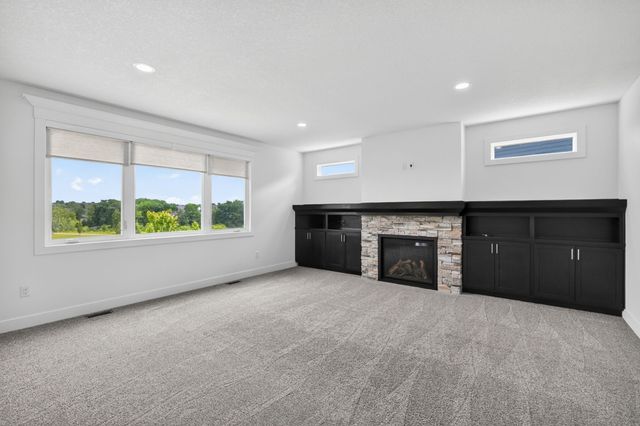 3667 NW 165th Street, Clive, IA 50325