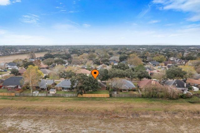 509 Teal Drive, Dickinson, TX 77539