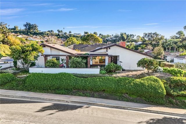 609 Calle Miguel, San Clemente, CA 92672