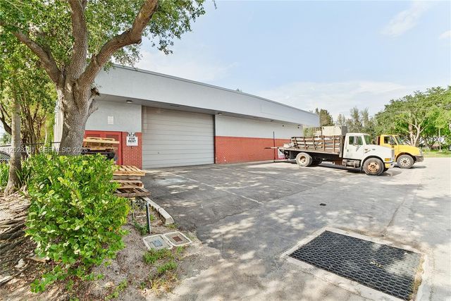 5101 NW 10th Terrace, Fort Lauderdale, FL 33309