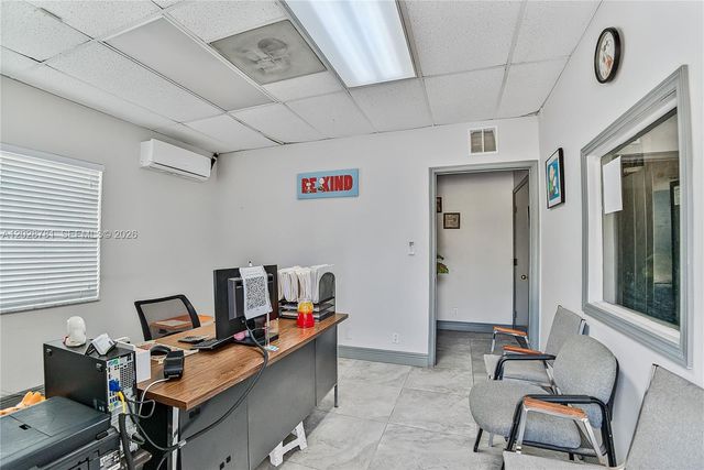 5101 NW 10th Terrace, Fort Lauderdale, FL 33309