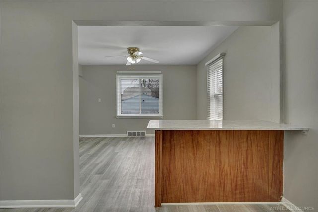 23136 Battelle Avenue, Hazel Park, MI 48030