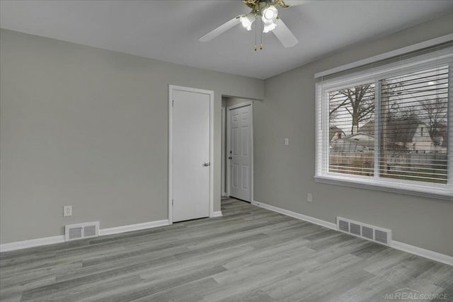 23136 Battelle Avenue, Hazel Park, MI 48030