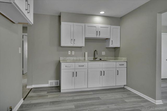 23136 Battelle Avenue, Hazel Park, MI 48030