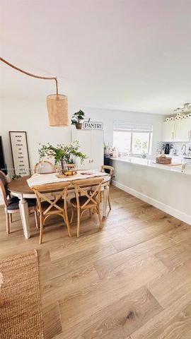 223 Lakeview Dr 204, Weston, FL 33326